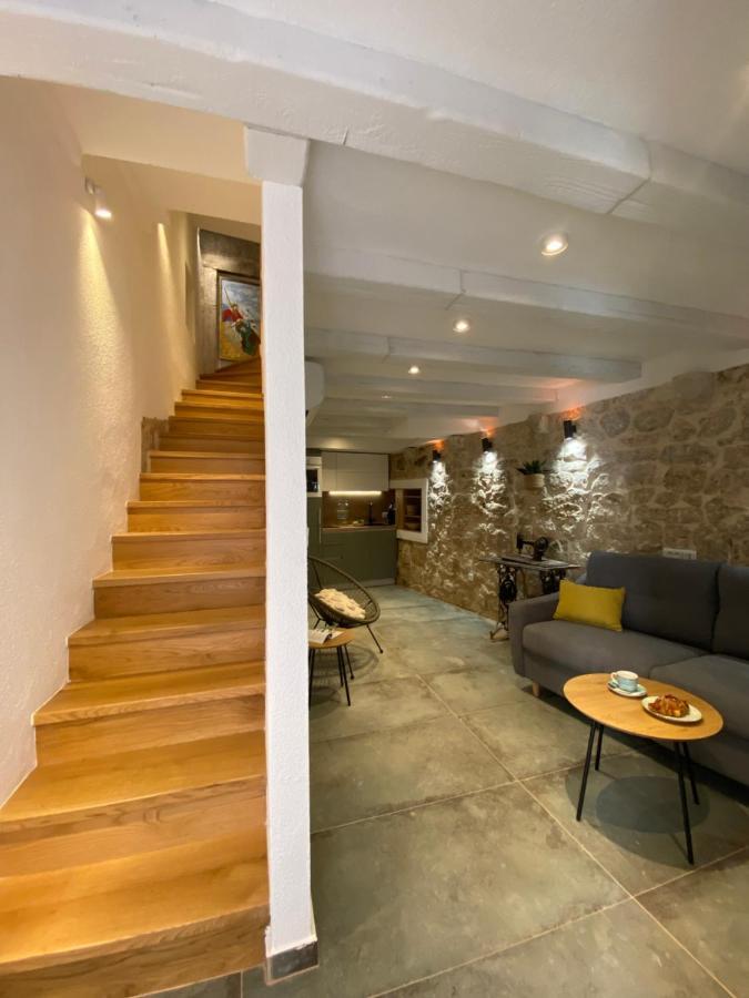 House Malena - Rooms Vis Dış mekan fotoğraf