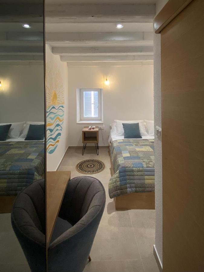 House Malena - Rooms Vis Dış mekan fotoğraf
