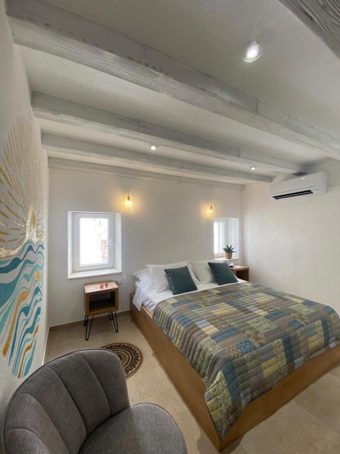 House Malena - Rooms Vis Dış mekan fotoğraf